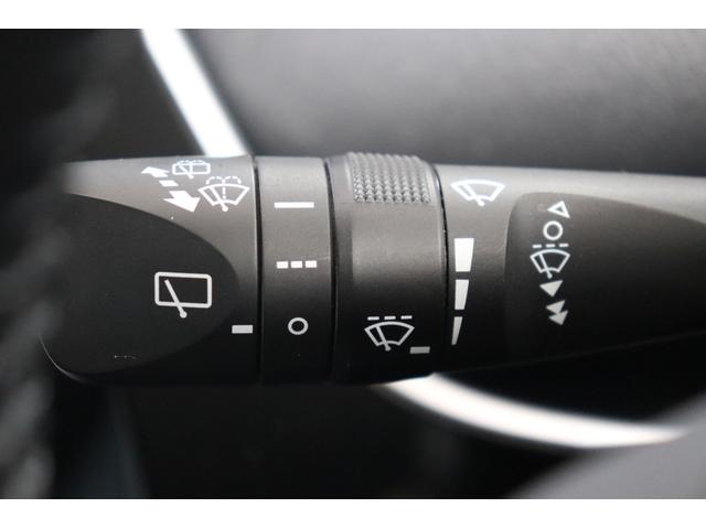 プリウス Ｓツーリングセレクション　モデリスタエアロ（Ｆ・Ｓ・Ｒ）・黒革シート・フロントシートヒーター・アルパイン９インチナビ・Ｂカメラ・ＨＤＭＩ・前後ミラー型ドラレコ・レーダークルーズコントロール・ドライブサポートイルミ・フットイルミ（43枚目）