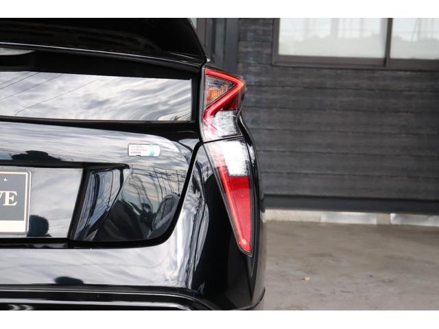 プリウス Ｓツーリングセレクション　モデリスタエアロ（Ｆ・Ｓ・Ｒ）・黒革シート・フロントシートヒーター・アルパイン９インチナビ・Ｂカメラ・ＨＤＭＩ・前後ミラー型ドラレコ・レーダークルーズコントロール・ドライブサポートイルミ・フットイルミ（70枚目）