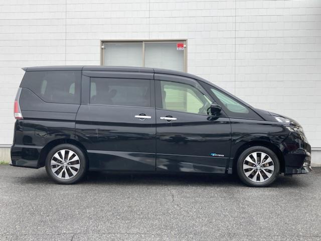 セレナ ハイウェイスター 純正SDナビ(CD/DVD/AM/FM/BT)衝突軽減システム、両側パワースライドドア、フリップダウンモニター、全方位カメラ、フルセグTV、前方向ドライブレコーダー、エンジンスタートボタン、ETC(33枚目)