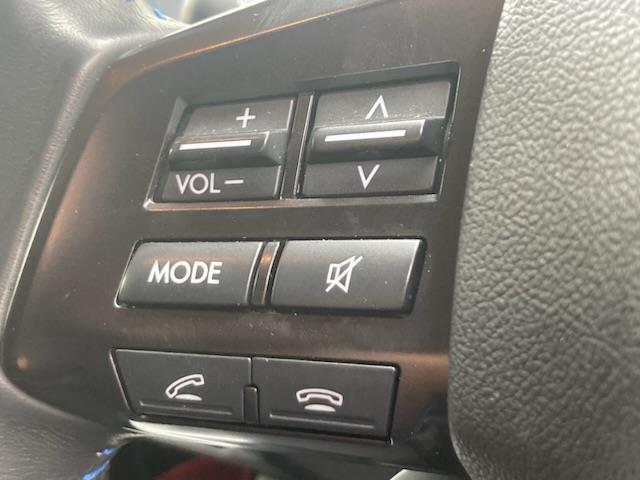 レヴォーグ 2.0GT-Sアイサイト 純正SDナビ(CD/DVD/BT/AM/FM)、バックカメラ、レールキープアシスト、衝突軽減システム、ターボ、4WD、パドルシフト、シートヒーター、パワーシート、合皮シート、エンジンスタートボタン(7枚目)