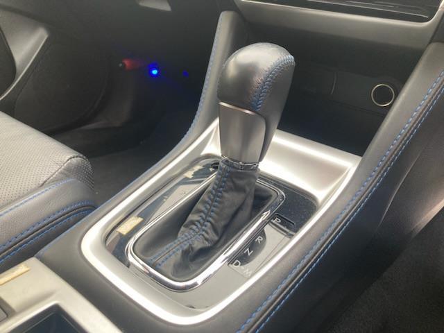 レヴォーグ 2.0GT-Sアイサイト 純正SDナビ(CD/DVD/BT/AM/FM)、バックカメラ、レールキープアシスト、衝突軽減システム、ターボ、4WD、パドルシフト、シートヒーター、パワーシート、合皮シート、エンジンスタートボタン(16枚目)