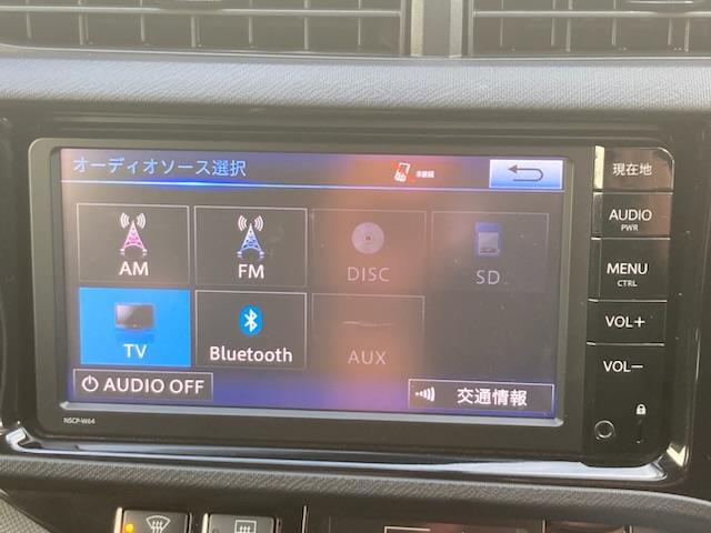 アクア Ｇ　Ｇ’ｓ　純正ＳＤナビ（ＣＤ／ＢＴ／ＡＭ／ＦＭ）／ワンセグＴＶ／ＥＴＣ／Ｇｓ仕様ハーフレザーシート／Ｇｓ仕様純正１７インチＡＷ／ＬＥＤＢＥＡＭ／プッシュスタート／スマートキー／横滑り防止（3枚目）