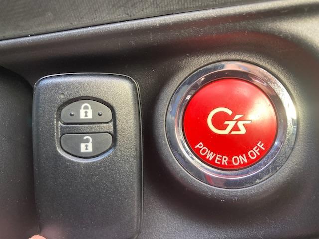アクア Ｇ　Ｇ’ｓ　純正ＳＤナビ（ＣＤ／ＢＴ／ＡＭ／ＦＭ）／ワンセグＴＶ／ＥＴＣ／Ｇｓ仕様ハーフレザーシート／Ｇｓ仕様純正１７インチＡＷ／ＬＥＤＢＥＡＭ／プッシュスタート／スマートキー／横滑り防止（5枚目）