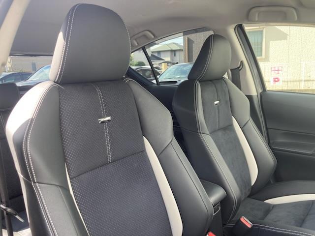 アクア Ｇ　Ｇ’ｓ　純正ＳＤナビ（ＣＤ／ＢＴ／ＡＭ／ＦＭ）／ワンセグＴＶ／ＥＴＣ／Ｇｓ仕様ハーフレザーシート／Ｇｓ仕様純正１７インチＡＷ／ＬＥＤＢＥＡＭ／プッシュスタート／スマートキー／横滑り防止（11枚目）