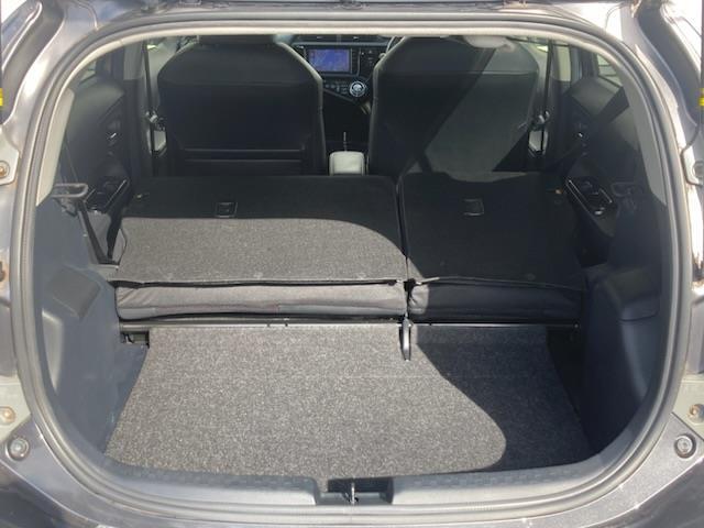 アクア Ｇ　Ｇ’ｓ　純正ＳＤナビ（ＣＤ／ＢＴ／ＡＭ／ＦＭ）／ワンセグＴＶ／ＥＴＣ／Ｇｓ仕様ハーフレザーシート／Ｇｓ仕様純正１７インチＡＷ／ＬＥＤＢＥＡＭ／プッシュスタート／スマートキー／横滑り防止（15枚目）