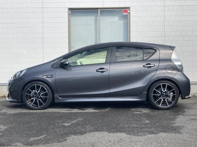 アクア Ｇ　Ｇ’ｓ　純正ＳＤナビ（ＣＤ／ＢＴ／ＡＭ／ＦＭ）／ワンセグＴＶ／ＥＴＣ／Ｇｓ仕様ハーフレザーシート／Ｇｓ仕様純正１７インチＡＷ／ＬＥＤＢＥＡＭ／プッシュスタート／スマートキー／横滑り防止（19枚目）