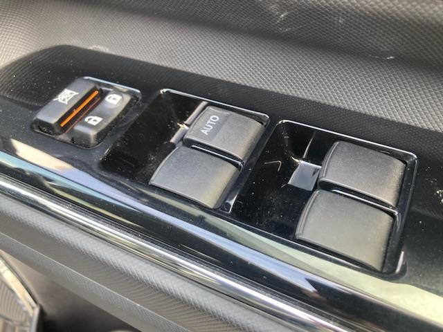 アクア Ｇ　Ｇ’ｓ　純正ＳＤナビ（ＣＤ／ＢＴ／ＡＭ／ＦＭ）／ワンセグＴＶ／ＥＴＣ／Ｇｓ仕様ハーフレザーシート／Ｇｓ仕様純正１７インチＡＷ／ＬＥＤＢＥＡＭ／プッシュスタート／スマートキー／横滑り防止（34枚目）