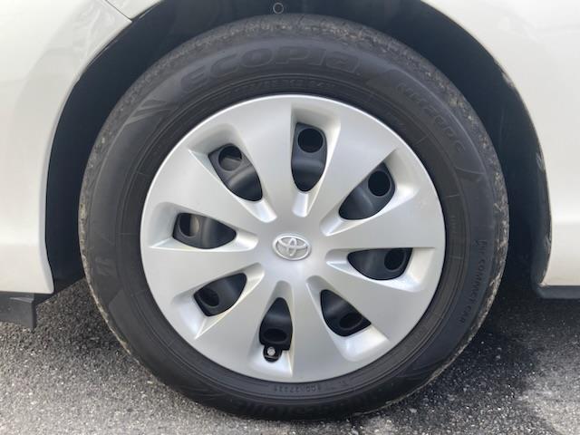 アクア Ｇ　純正ＳＤナビ（ＣＤ／ＤＶＤ／ＡＭ／ＦＭ）、バックカメラ、プッシュスタート、スマートキー、アイドリングストップ、ＩＳＯＦＩＸ、コーナーポール、純正フロアマット、ＥＴＣ（26枚目）