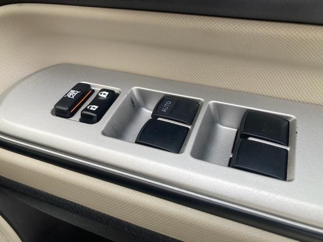 アクア Ｇ　純正ＳＤナビ（ＣＤ／ＤＶＤ／ＡＭ／ＦＭ）、バックカメラ、プッシュスタート、スマートキー、アイドリングストップ、ＩＳＯＦＩＸ、コーナーポール、純正フロアマット、ＥＴＣ（34枚目）