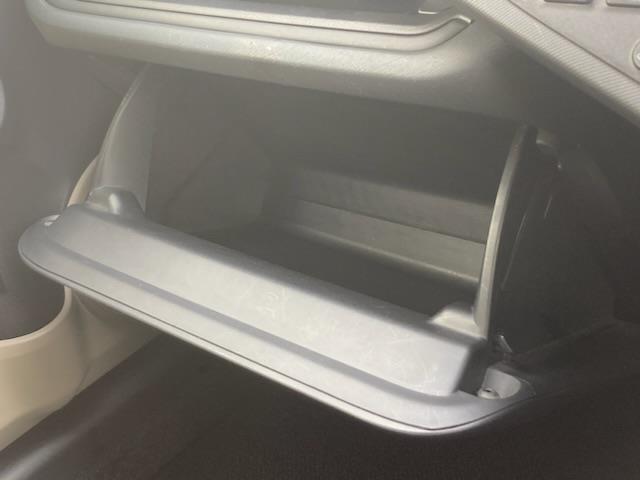 アクア Ｇ　純正ＳＤナビ（ＣＤ／ＤＶＤ／ＡＭ／ＦＭ）、バックカメラ、プッシュスタート、スマートキー、アイドリングストップ、ＩＳＯＦＩＸ、コーナーポール、純正フロアマット、ＥＴＣ（35枚目）