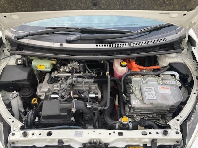 アクア Ｇ　純正ＳＤナビ（ＣＤ／ＤＶＤ／ＡＭ／ＦＭ）、バックカメラ、プッシュスタート、スマートキー、アイドリングストップ、ＩＳＯＦＩＸ、コーナーポール、純正フロアマット、ＥＴＣ（38枚目）