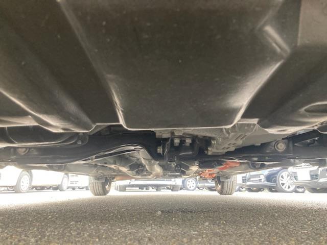 アクア Ｇ　純正ＳＤナビ（ＣＤ／ＤＶＤ／ＡＭ／ＦＭ）、バックカメラ、プッシュスタート、スマートキー、アイドリングストップ、ＩＳＯＦＩＸ、コーナーポール、純正フロアマット、ＥＴＣ（39枚目）