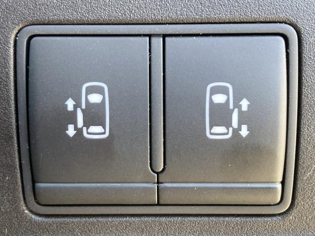 セレナ ハイウェイスター　プロパイロットエディション　純正ＳＤナビ（ＣＤ／ＤＶＤ／ＡＭ／ＦＭ）／フルセグＴＶ／両側パワースライドドア／プロパイロット／衝突軽減システム／レーダークルーズコントロール／バックカメラ／前後コーナーセンサー☆プッ（8枚目）