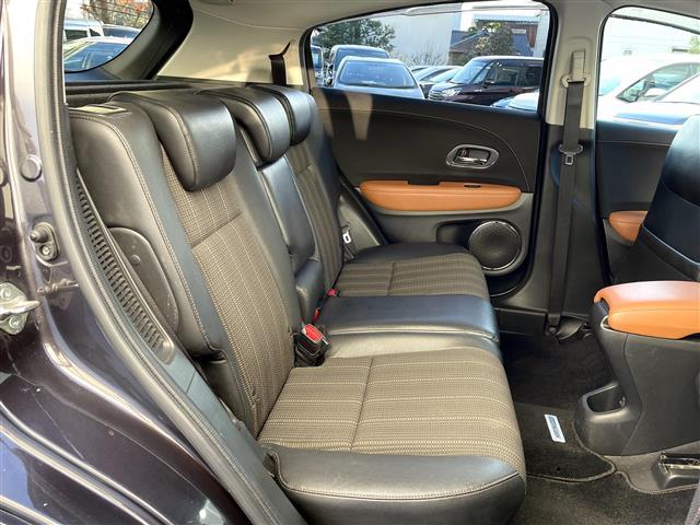 ヴェゼル ハイブリッドＺ　ＳＤナビ（ＣＤ／ＤＶＤ／ＡＭ／ＦＭ）／アルミホイール　純正１７インチＡＷ／ドライブレコーダー／クルーズコントロール／ＥＴＣ　／スペアキー／カーテンエアバッグ／シートヒーター／ＬＥＤライト（30枚目）