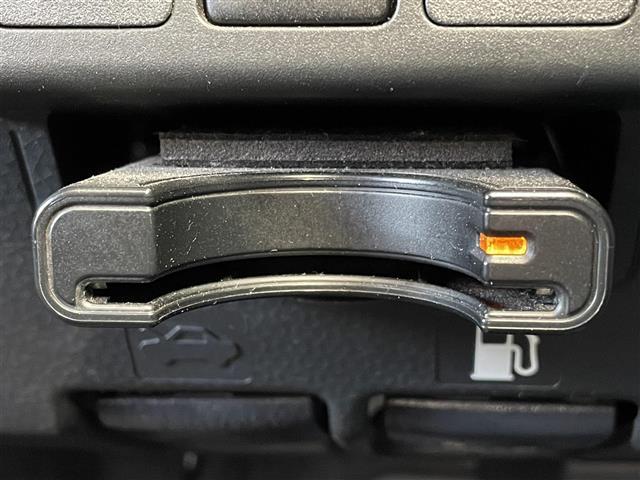 ルーミー Ｇ　ＳＤナビ（ＣＤ／ＤＶＤ／ＢＴ／ＡＭ／ＦＭ）／アルミホイール純正１４インチＡＷ／バックカメラ／コーナーセンサー／両側パワースライドドア／クルーズコントロール／ＥＴＣ／アイドリングストップ／シートヒーター（6枚目）