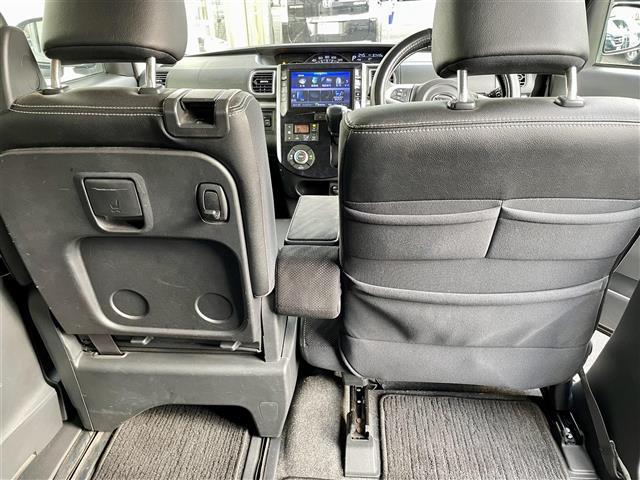 タント カスタムＲＳ　トップエディションＳＡＩＩＩ　純正ＳＤナビ（ＣＤ／ＤＶＤ／ＢＴ／ＡＭ／ＦＭ）／フルセグＴＶ／バックカメラ／シートヒーター／衝突軽減システム／オートライト／オートマチックハイビーム／ＬＥＤヘッドライト／社外１５インチＡＷ（27枚目）