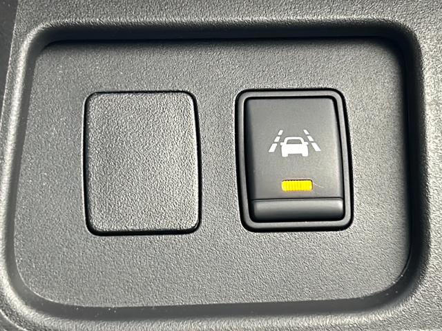 ハイウェイスター　Ｖセレクション＋セーフティ　ＳＨＶ　純正８型ナビ　フルセグ　Ｂｌｕｅｔｏｏｔｈ　ステアリングスイッチ　バックカメラ　フリップダウンモニター　両側パワースライドドア　クルーズコントロール　ＬＥＤヘッドライト　オートライト　ＥＴＣ(24枚目)