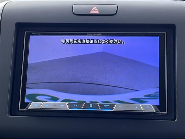 フリード Ｇ・ホンダセンシング　ｃａｒｒｏｚｚｅｒｉａＳＤナビ　ＤＶＤ再生機能有　フルセグＴＶ　バックカメラ　Ｂｌｕｅｔｏｏｔｈ接続　クルーズコントロール追従有　ステアリングリモコン　両側パワースライドドア　ドライブレコーダー（5枚目）