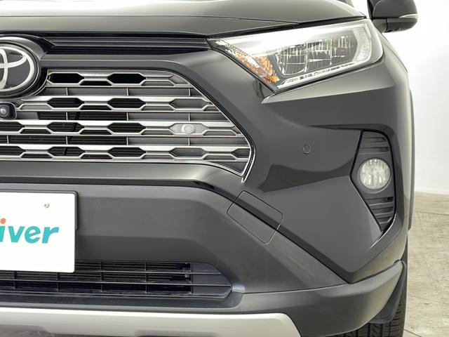 ＲＡＶ４ Ｇ　Ｚパッケージ　純正メモリナビ　フルセグ　Ｂｌｕｅｔｏｏｔｈ　パノラマモニター　ステアリングスイッチ　レーダークルーズコントロール　衝突軽減ブレーキ　パワーバックドア　ＬＥＤヘッドライト　オートライト　スマートキー（48枚目）