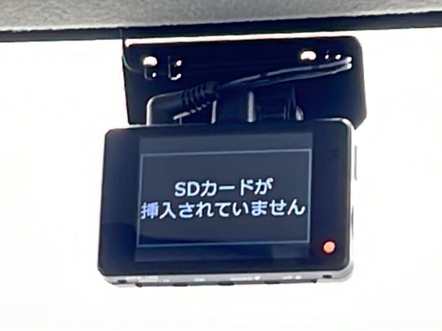 ハイブリッドＸ　社外ナビ　ＥＴＣ　ドライブレコーダー前後　純正フロアマット　衝突被害軽減ブレーキ　横滑り防止装置　レーンキープアシスト　両側パワースライドドア　ＵＳＢ入力端子　シートヒーター　スマートキー(2枚目)