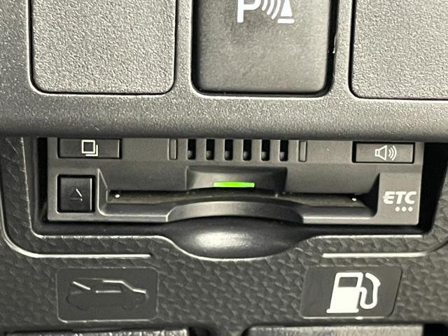 ルーミー カスタムＧ－Ｔ　純正ナビ（ＢＴ，フルセグＴＶ）　全方位カメラ　ビルトインＥＴＣ　ＡＣＣ　コーナーセンサー　衝突軽減ブレーキ　レーンキープ　横滑り防止　アイドリングストップ　両側電動スライドドア　シートヒーター　ＬＥＤ（13枚目）