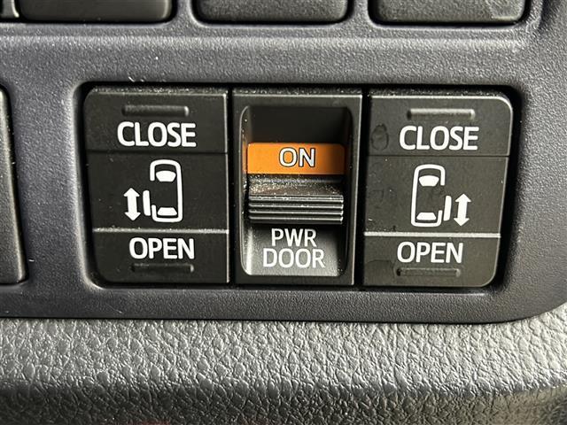 ヴォクシー ZS 煌 ワンオーナー 社外7インチメモリナビ フリップダウンモニター トヨタセーフティセンス バックカメラ 360°ドライブレコーダー 両側パワースライドドア LEDオートライト フォグランプ スマートキー(9枚目)