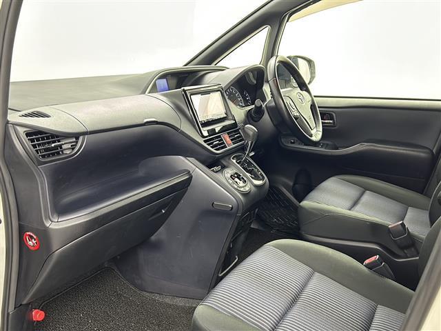 ヴォクシー ZS 煌 ワンオーナー 社外7インチメモリナビ フリップダウンモニター トヨタセーフティセンス バックカメラ 360°ドライブレコーダー 両側パワースライドドア LEDオートライト フォグランプ スマートキー(26枚目)