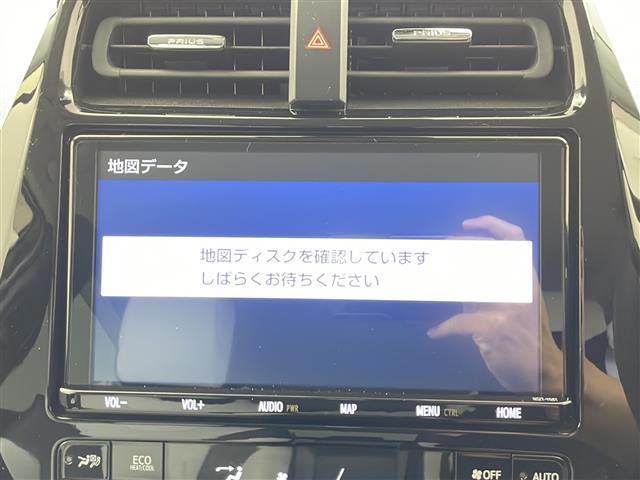 プリウス Ａプレミアム　ツーリングセレクション　Ｔｏｙｏｔａ　Ｓａｆｅｔｙ　Ｓｅｎｓｅ　純正９型ナビ　Ｂｌｕｅｔｏｏｔｈ　ＤＶＤ　ＴＲＤエアロ　Ｆ，Ｓ，Ｒ　本革シート　前席エアシート　　レーダークルーズコントロール　　社外１７インチアルミホイール（12枚目）