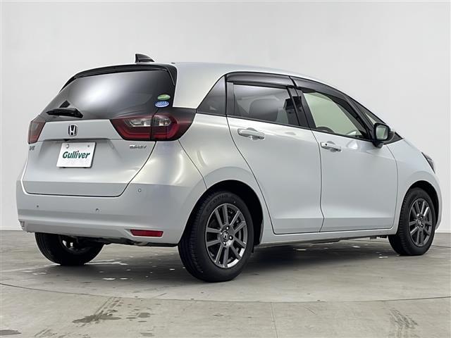 フィット ｅ：ＨＥＶホーム　Ｈｏｎｄａ　ＳＥＮＳＩＮＧ　純正８型ナビ　バックカメラ　純正ＥＴＣ　ブレーキホールド　電子パーキング　ステアリングリモコン　電動格納ミラー　ＩＳＯＦＩＸ　レーダークルーズコントロール　シートリフター（32枚目）