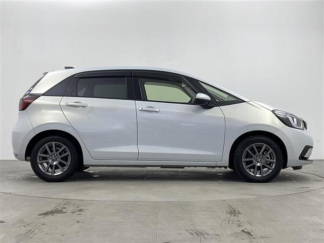 フィット ｅ：ＨＥＶホーム　Ｈｏｎｄａ　ＳＥＮＳＩＮＧ　純正８型ナビ　バックカメラ　純正ＥＴＣ　ブレーキホールド　電子パーキング　ステアリングリモコン　電動格納ミラー　ＩＳＯＦＩＸ　レーダークルーズコントロール　シートリフター（35枚目）