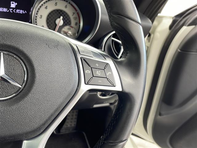 ＳＬＫ ＳＬＫ３５０ブルーエフィシェンシー　純正ナビ／ｈａｒｍａｎ／ｋａｒｄｏｎプレミアムサウンド／クルーズコントロール／パワーシート／レザーシート／シートヒーター／エアスカーフ／純正ドライブレコーダー／オープンカー／取説（7枚目）