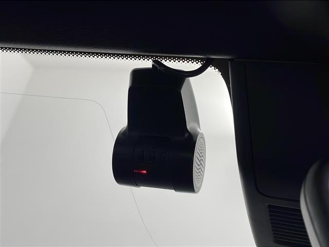 ＳＬＫ ＳＬＫ３５０ブルーエフィシェンシー　純正ナビ／ｈａｒｍａｎ／ｋａｒｄｏｎプレミアムサウンド／クルーズコントロール／パワーシート／レザーシート／シートヒーター／エアスカーフ／純正ドライブレコーダー／オープンカー／取説（11枚目）