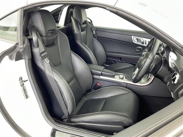 ＳＬＫ ＳＬＫ３５０ブルーエフィシェンシー　純正ナビ／ｈａｒｍａｎ／ｋａｒｄｏｎプレミアムサウンド／クルーズコントロール／パワーシート／レザーシート／シートヒーター／エアスカーフ／純正ドライブレコーダー／オープンカー／取説（12枚目）