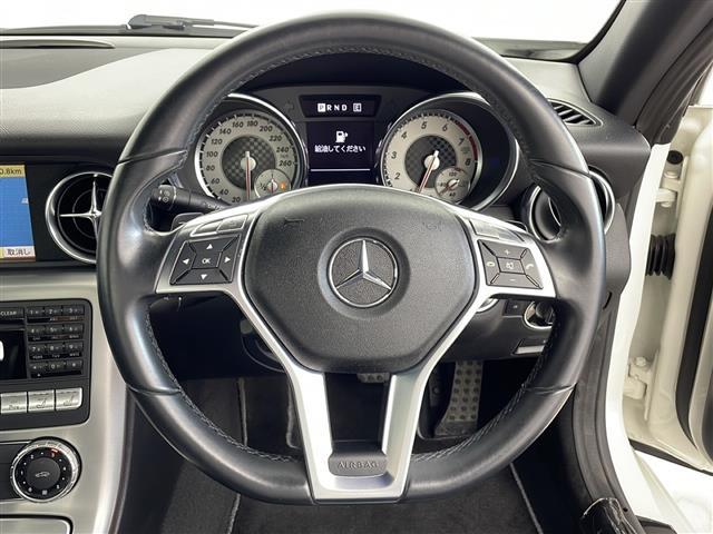 ＳＬＫ ＳＬＫ３５０ブルーエフィシェンシー　純正ナビ／ｈａｒｍａｎ／ｋａｒｄｏｎプレミアムサウンド／クルーズコントロール／パワーシート／レザーシート／シートヒーター／エアスカーフ／純正ドライブレコーダー／オープンカー／取説（25枚目）