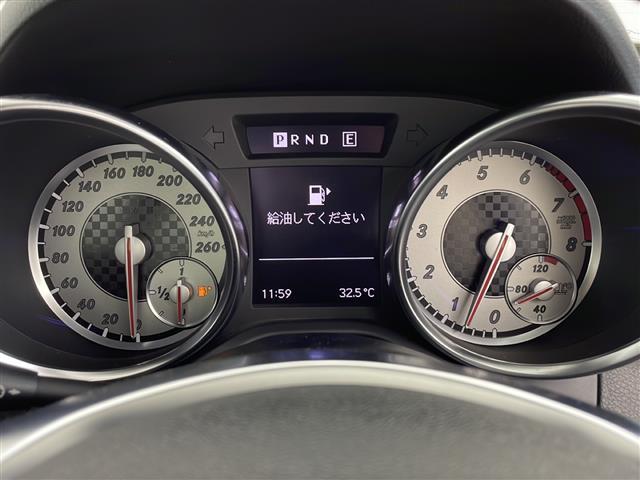 ＳＬＫ ＳＬＫ３５０ブルーエフィシェンシー　純正ナビ／ｈａｒｍａｎ／ｋａｒｄｏｎプレミアムサウンド／クルーズコントロール／パワーシート／レザーシート／シートヒーター／エアスカーフ／純正ドライブレコーダー／オープンカー／取説（26枚目）