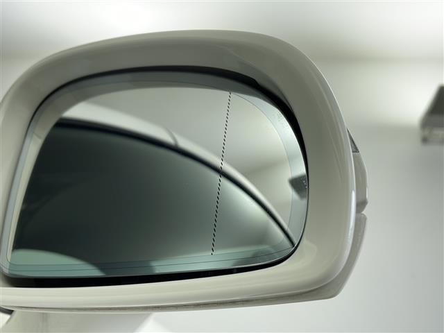 ＳＬＫ ＳＬＫ３５０ブルーエフィシェンシー　純正ナビ／ｈａｒｍａｎ／ｋａｒｄｏｎプレミアムサウンド／クルーズコントロール／パワーシート／レザーシート／シートヒーター／エアスカーフ／純正ドライブレコーダー／オープンカー／取説（30枚目）