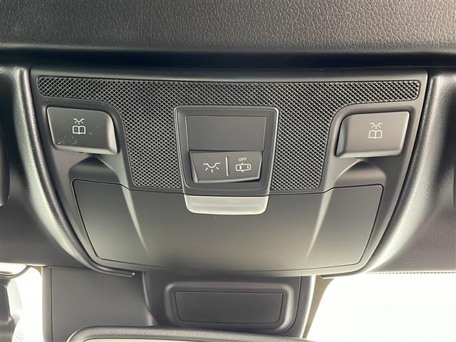 ＳＬＫ ＳＬＫ３５０ブルーエフィシェンシー　純正ナビ／ｈａｒｍａｎ／ｋａｒｄｏｎプレミアムサウンド／クルーズコントロール／パワーシート／レザーシート／シートヒーター／エアスカーフ／純正ドライブレコーダー／オープンカー／取説（33枚目）
