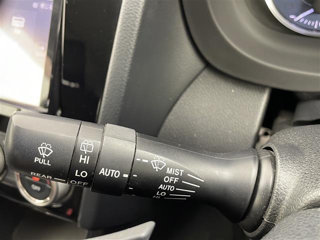 ＸＶ ２．０ｉ－Ｌ　アイサイト　社外ＳＤナビ　レー　ダークルーズコントロール　前方ドライブレコーダー　ビルドインＥＴＣ　ブラインドスポットモニター　ステアリングリモコン　プッシュスタートボタン　パワーシート　純正フロアマット　ＡＡＣ（8枚目）