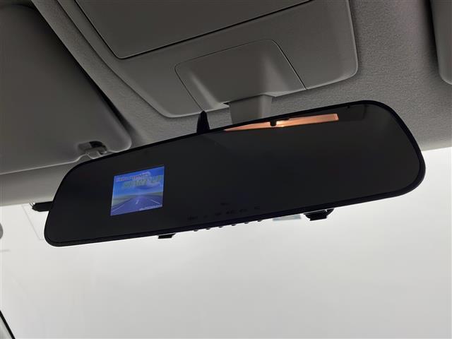 デリカＤ：２ Ｓ　社外メモリナビ　ワンセグテレビ　バックカメラ　両側パワースライドドア　ミラー一体型ドラレコ　ＥＴＣ　オートライト　スマートキー　純正フロアマット　スペアキー（13枚目）