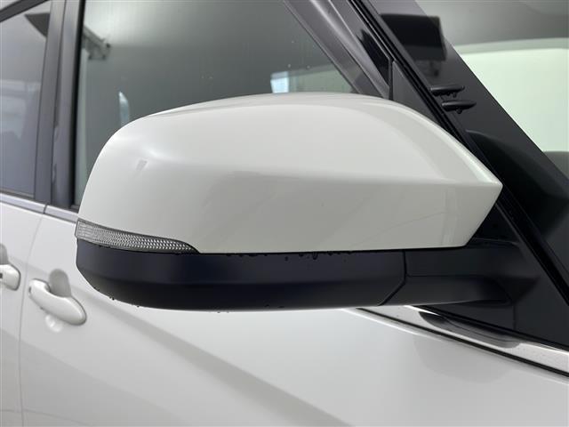 ヴォクシー ハイブリッドＳ－Ｚ　純正ナビ　トヨタセーフティセンス　レーダークルーズコントロール　レーンキープアシスト　バックカメラ　ウォークスルー　両側パワースライドドア　オートマチックハイビーム　コーナーセンサー（38枚目）