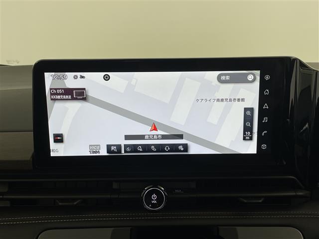 セレナ ハイウェイスターＶ　純正１２．３型ナビ　プロパイロット　アラウンドビューモニター　エマージェンシーブレーキ　パドルシフト　コーナーセンサー　両側パワースライドドア　ＥＴＣ２．０　シートヒーター　オートホールド　ＬＥＤ（2枚目）