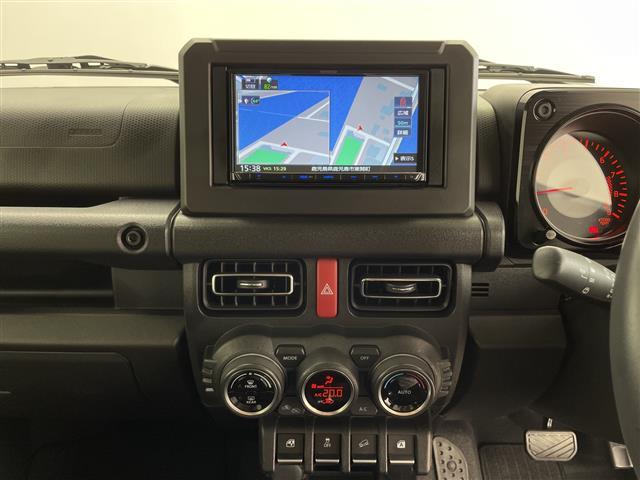 ジムニー ＸＣ　ワンオーナー　社外ナビ　フルセグ　Ｂｌｕｅｔｏｏｔｈ　バックカメラ　クルーズコントロール　オートライト　ヘッドライトウォッシャー　シートヒーター　ダウンヒルアシストコントロール　プッシュスタートボタン（5枚目）