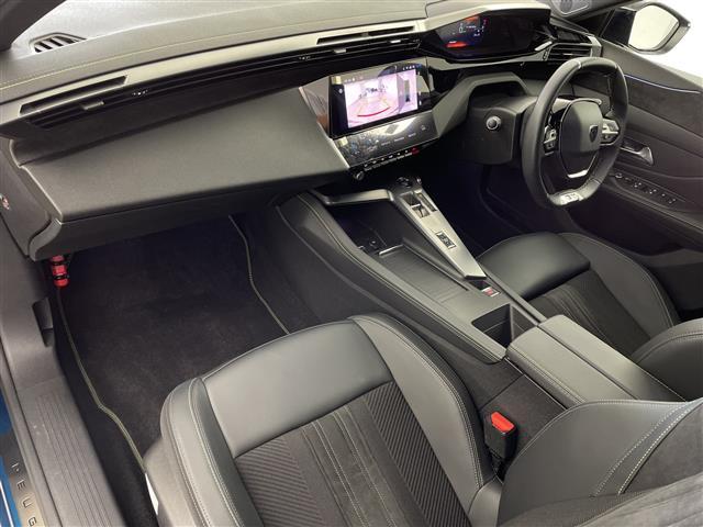 ４０８ ＧＴハイブリッド　純正ナビ（ラジオ／ＢＴ）／ワイヤレス充電／全方位カメラ／電動ランバーサポートオートライト／インテリジェントハイビーム／パワーシート／ハーフレザーシート／シートヒーター（19枚目）
