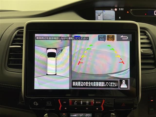 セレナ ハイウェイスターＶセレクションＩＩ　社外１１型ナビ　フリップダウンモニター　アラウンドビューモニター　プロパイロット　エマージェンシーブレーキ　レーンキープアシスト　コーナーセンサー　両側パワースライドドア　オートライト　純正ＡＷ（2枚目）