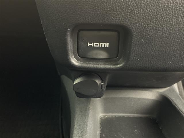 ヴォクシー ハイブリッドＳ－Ｚ　純正ナビ　Ｂｌｕｅｔｏｏｔｈ　フルセグＴＶ　ＨＤＭＩ　レーダークルーズコントロール　フリップダウンモニター　ＥＴＣ　バックカメラ　ブラインドスポットモニター　両側パワースライドドア（19枚目）