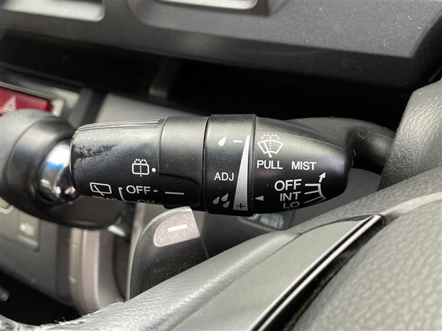 ステップワゴンスパーダ Ｚ　ＨＤＤナビエディション　ワンオーナー　純正ナビ　フルセグ　Ｂｌｕｅｔｏｏｔｈ　バックカメラ　両側パワースライドドア　ドアバイザー　パドルシフト　純正フロアマット　ＥＴＣ　純正１６インチアルミホイール　保証書　取扱説明書（7枚目）