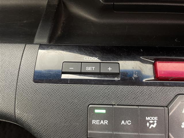 ステップワゴンスパーダ Ｚ　ＨＤＤナビエディション　ワンオーナー　純正ナビ　フルセグ　Ｂｌｕｅｔｏｏｔｈ　バックカメラ　両側パワースライドドア　ドアバイザー　パドルシフト　純正フロアマット　ＥＴＣ　純正１６インチアルミホイール　保証書　取扱説明書（18枚目）