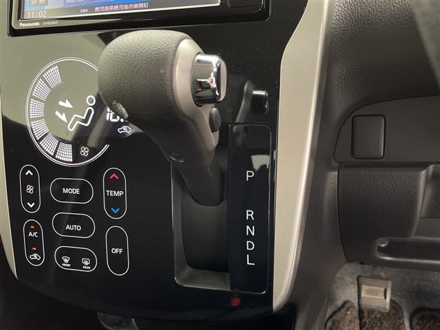 デイズ ハイウェイスター　Ｘ　社外ＳＤナビ　フルセグ　Ｂｌｕｅｔｏｏｔｈ　アラウンドビューモニター　オートマチックハイビーム　エマージェンシーブレーキ　アイドリングストップ　ステアリングスイッチ　純正フロアマット　電動格納ミラー（9枚目）