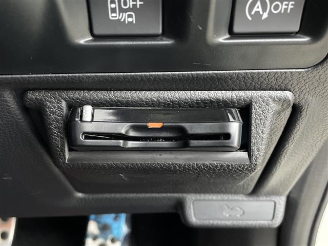 XV 2.0i-L アイサイト ワンオーナー 社外ナビフルセグテレビ アイサイト バックカメラ ブラインドスポットモニター パドルシフト ステアリングリモコン LEDヘッドライト フォグライト ドアバイザー スマートキー(20枚目)