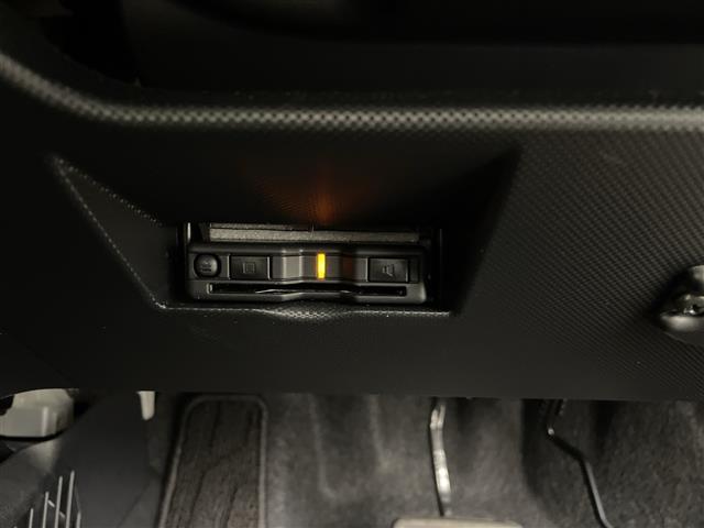 ロッキー プレミアムＧ　社外９型ナビ　フルセグテレビ　パノラミックビューモニター　ナビ連動ドライブレコーダー　オープンカントリータイヤ　レーダークルーズコントロール　シートヒーター　コーナーセンサー　ハーフレザーシート（22枚目）